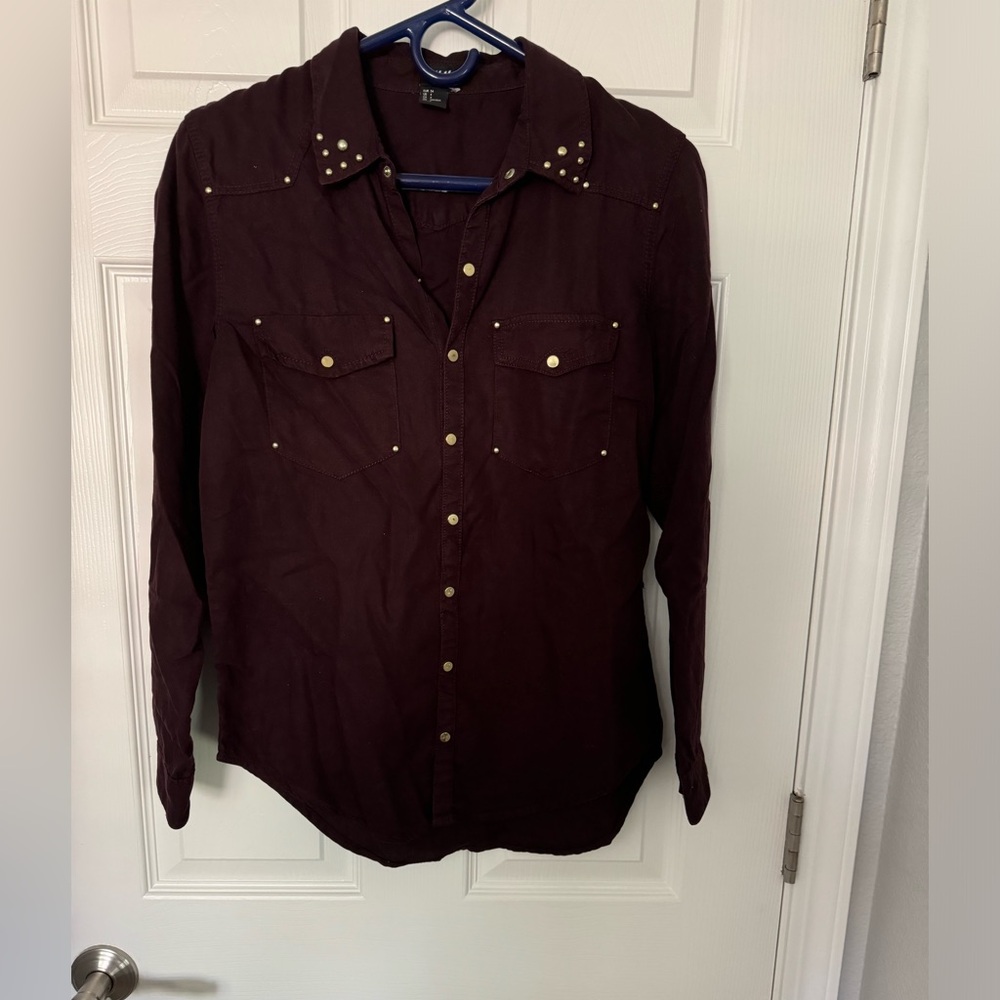 H&M Women’s Button Down Size 4